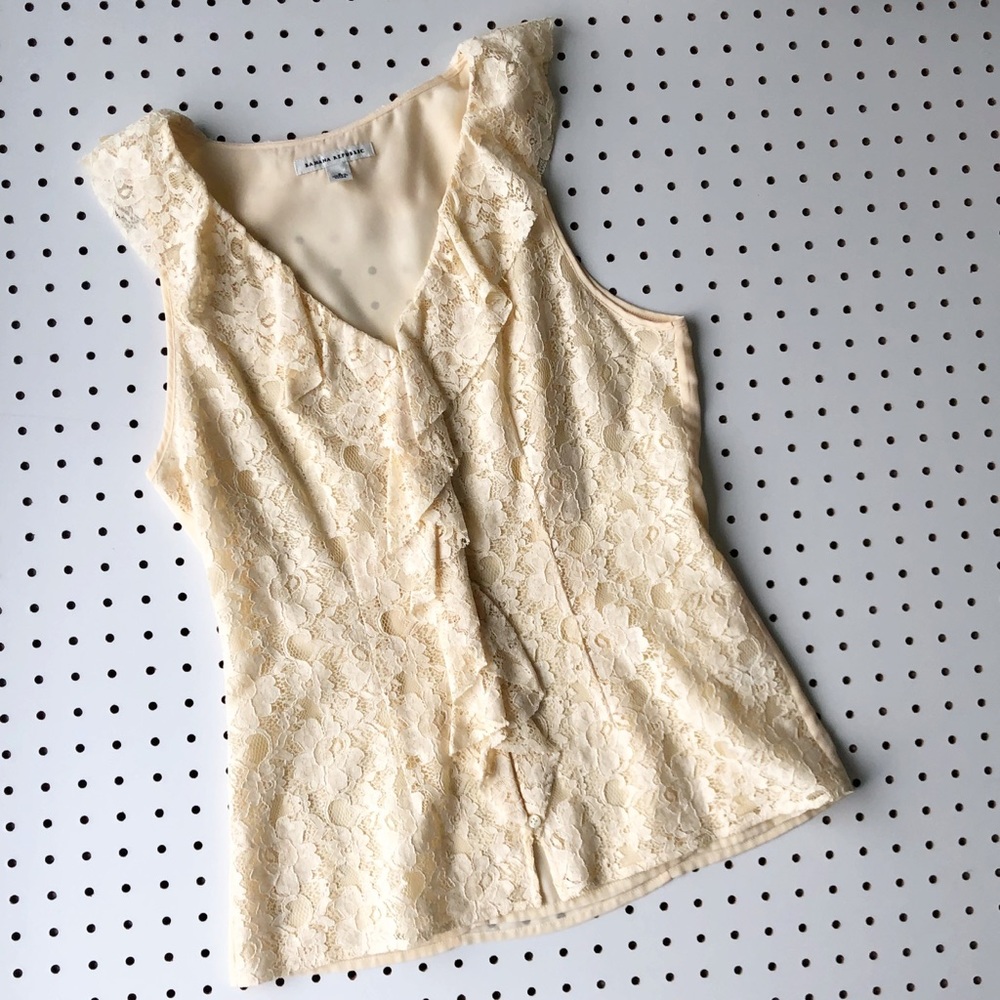 BANANA REPUBLIC cream lace ruffled tank top